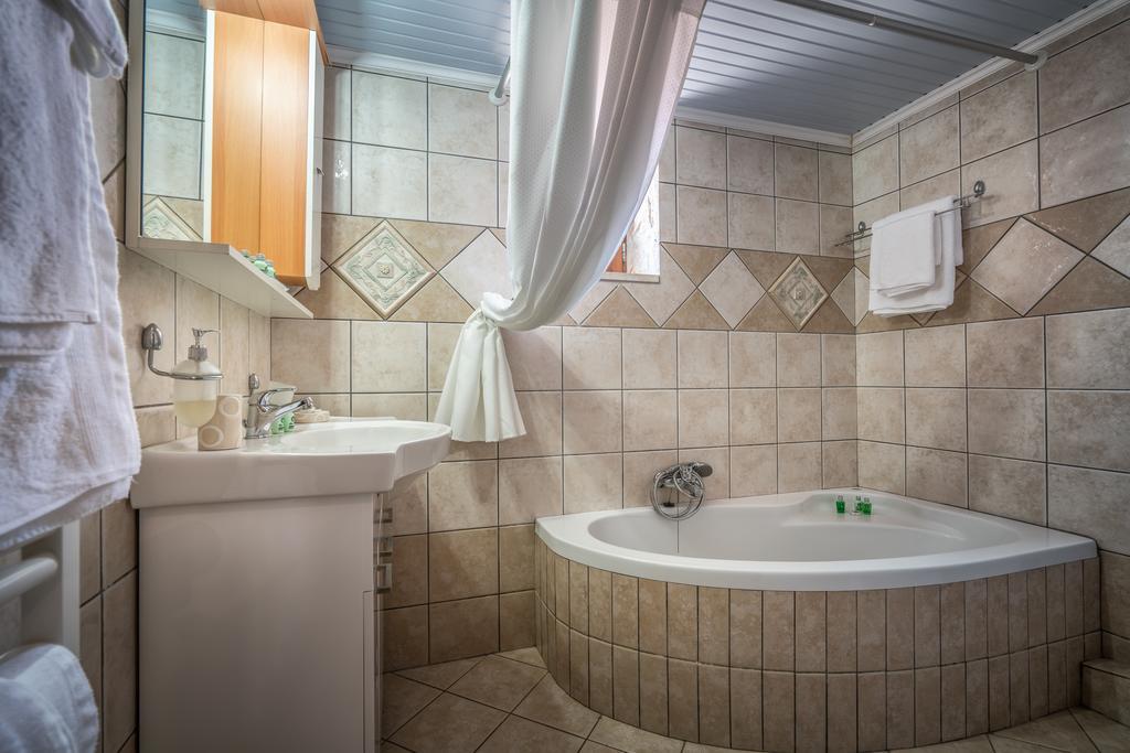 Villa Tramonto With Private Heated Pool, By Zantewize Volímai Extérieur photo